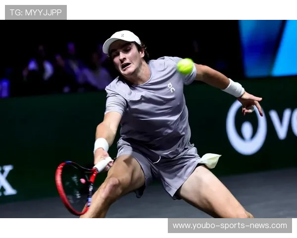 新一届网球大师赛落幕 强者争锋引爆观众热情