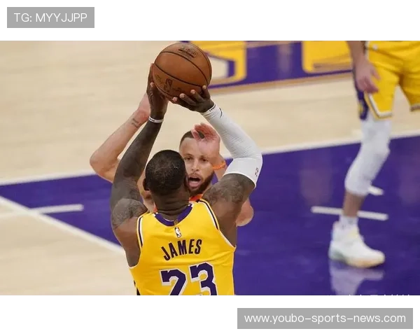 詹姆斯与浓眉领衔湖人三连胜库里缺席勇士遭遇惨败